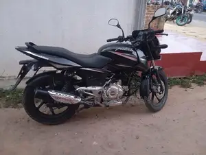 Bajaj Pulsar 150 2015