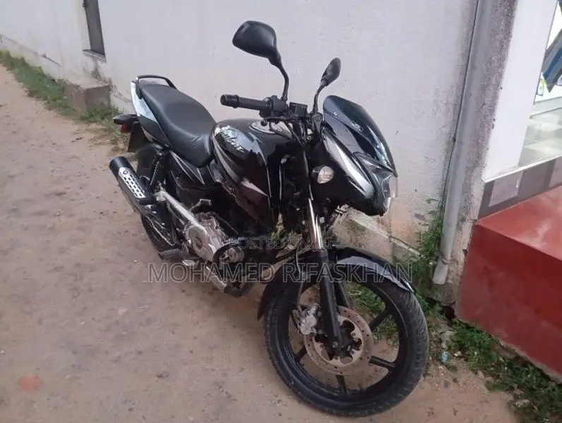 Bajaj Pulsar 150 2015