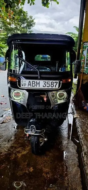 Bajaj RE Three Wheeler 2016