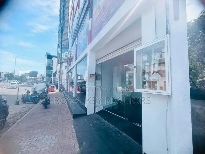 1,000 Sq ft. Commercial Space for Rent Colombo 05