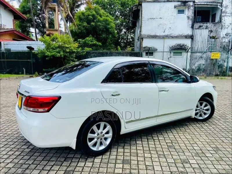 Toyota Premio G Superior 2019