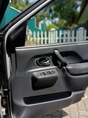 Suzuki Swift SE-Z 2003