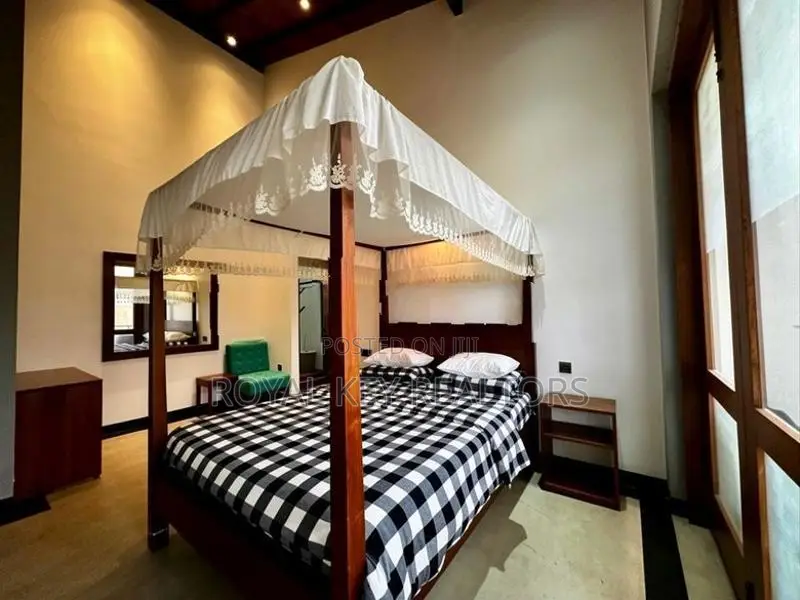 06 Bedroom - Fully Furnished House for Rent Battaramulla