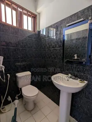 Mount Lavinia Vihara Rd 05 BR house on 7.89 perches of Land for Sale