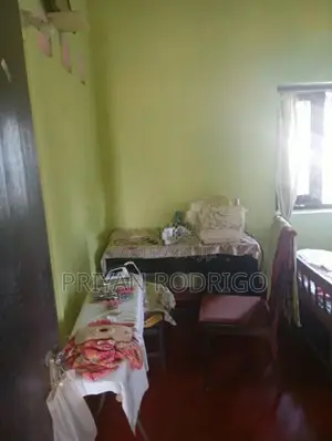 Bambalapitiya Flats 2Bedroom Apartment for immediate Sale