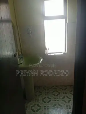 Bambalapitiya Flats 2Bedroom Apartment for immediate Sale
