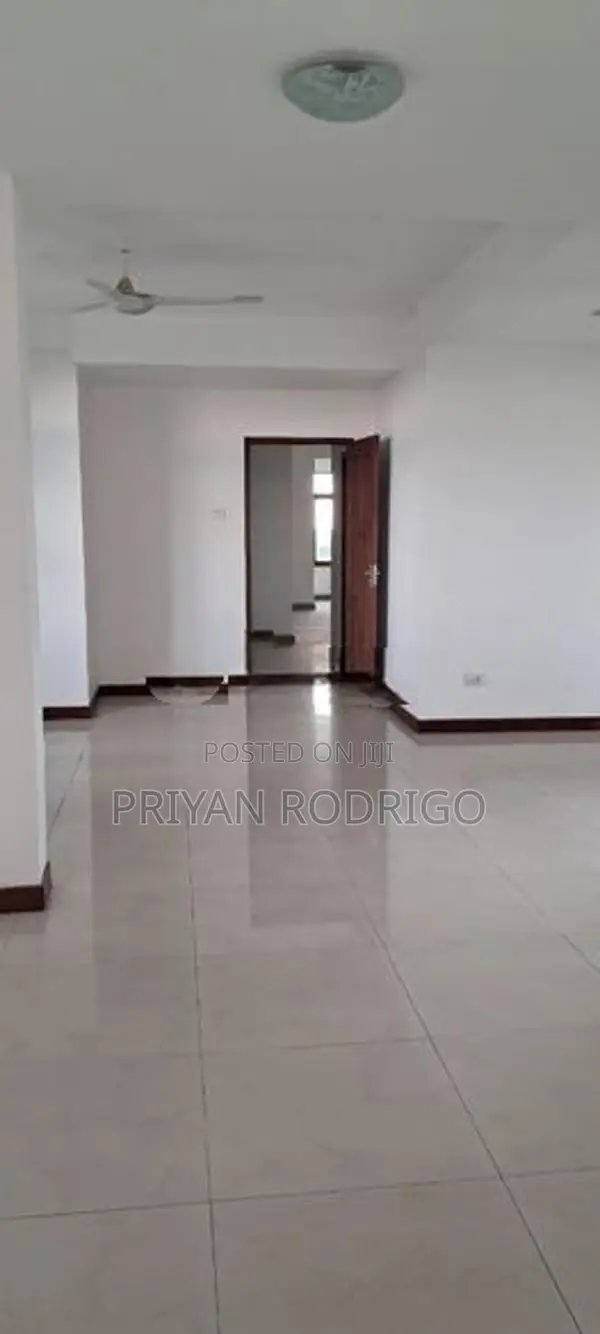 Wind Crest Residencies, Rajagiriya 03 BR 8th Floor Apartment for Sale