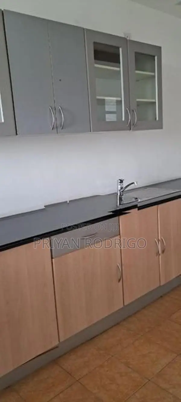 Wind Crest Residencies, Rajagiriya 03 BR 8th Floor Apartment for Sale
