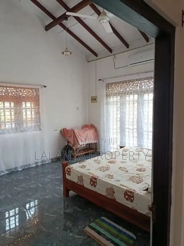 10.5 Perch House for Sale in Kahanthota , Malabe SLLL - A1