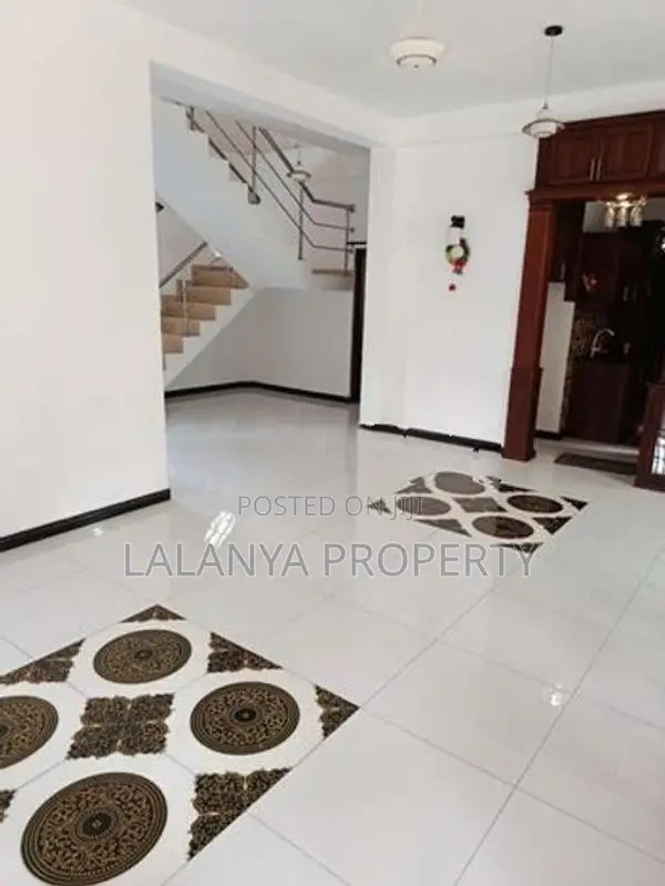 10.5 Perch House for Sale in Kahanthota , Malabe SLLL - A1