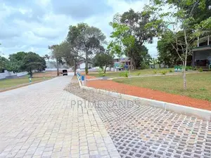 නේවාසික බිම් කොටස් විකිරීමට බොරලැස්ගමුව