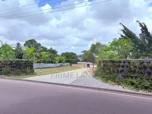 Luxury Land Plots Sale in Borupana Gangarama Road