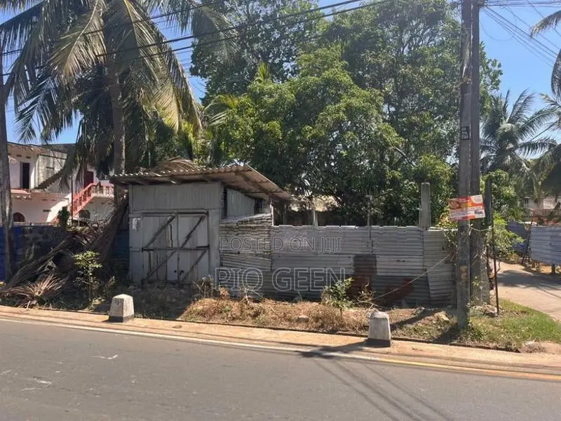 14 Perch Prime Land For Sale – Chunnakam Junction In Jaffna