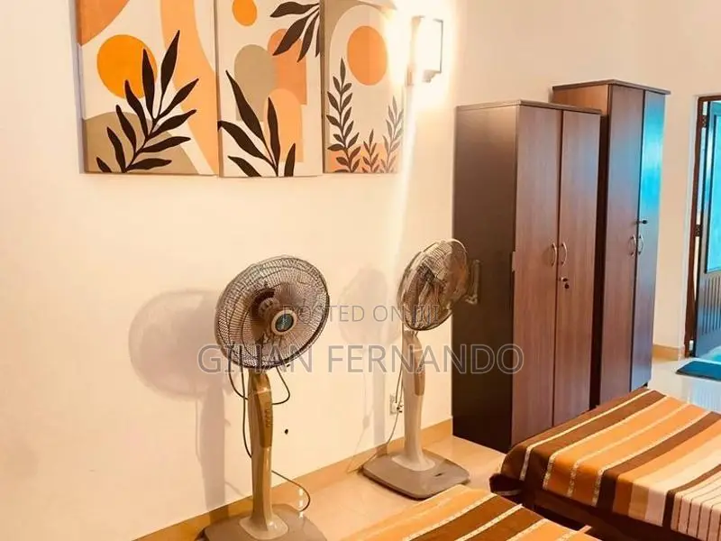 Spacious Room With Attached Bathroom For Rent Ja-Ela