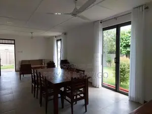 Akuregoda - Malabe Newly Renovated furnished 02 Bed Room House for Ren