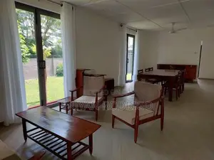Akuregoda - Malabe Newly Renovated furnished 02 Bed Room House for Ren