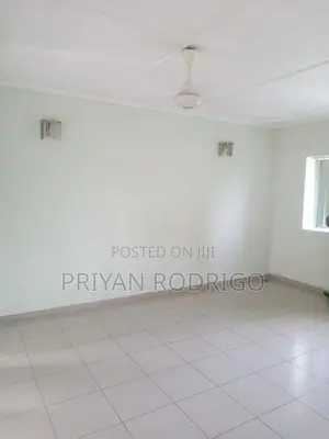 Colombo 5 Poorwarama Rd 3 storied house on 6.6 Perches of Land for Sal