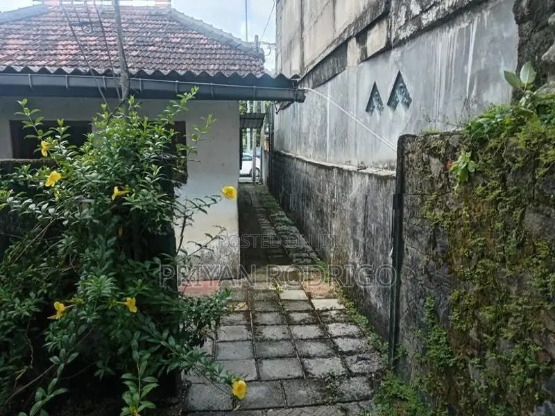 Boralesgamuwa, Werahara, 23 Perch Commercial Land for Sale