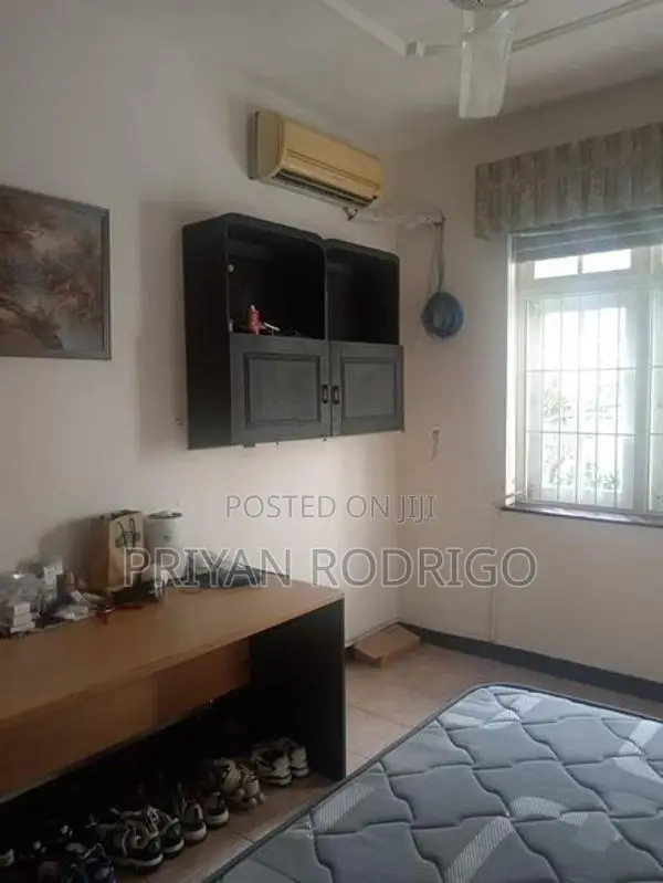 Colombo 3 De Alwis Place 5 rooms Facility on 15 Perches of Land for Re