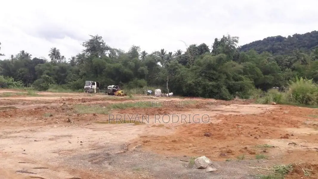 Kurunegala 05 acres of Bare Land For Sale