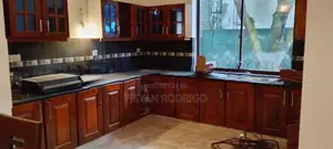 Pelawatta Battarammulla 05 Bed Room Large House for Sale