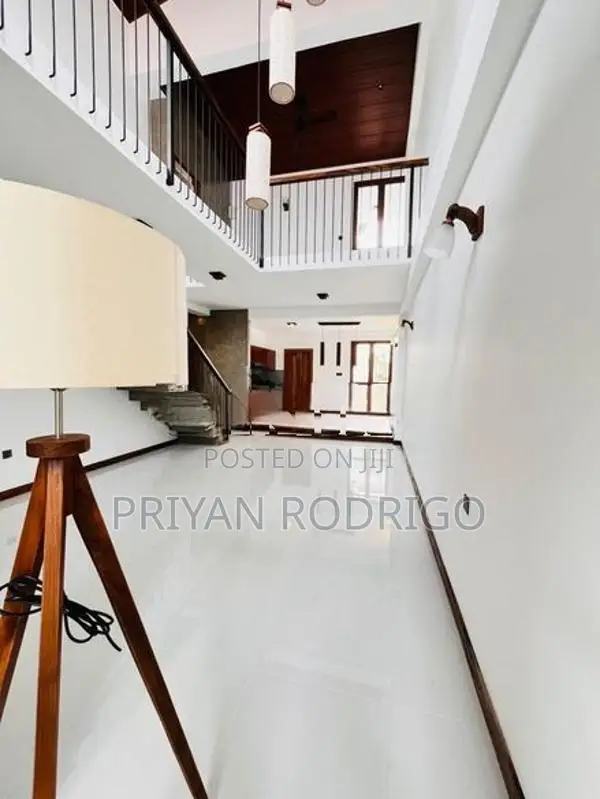 Malabe 03 BR New Luxury Villa Type House on 6.7 Perches of Land for Sa
