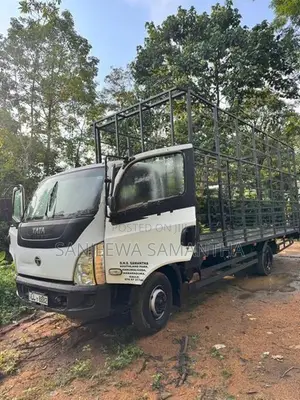 Tata 912 2015