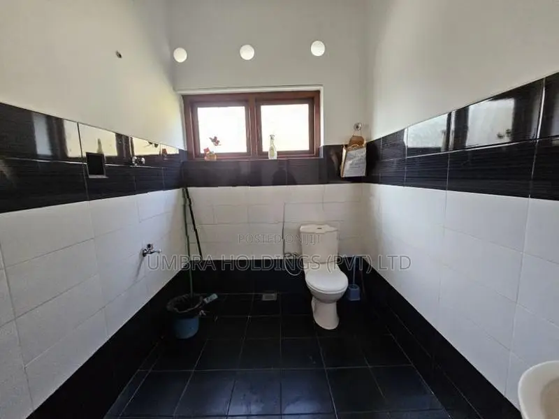 Prime Commercial Property For Rent In 5th Lane Colombo 3 - 3534U/1