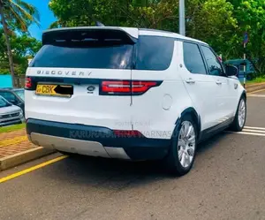 Land Rover Discovery 2019