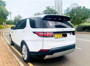 Land Rover Discovery 2019