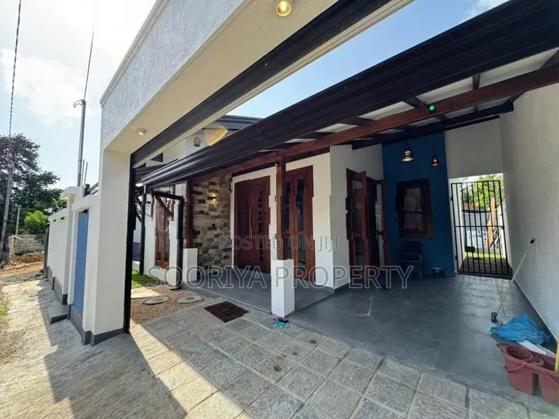 Superb Brand New House for Sale in Piliyandala