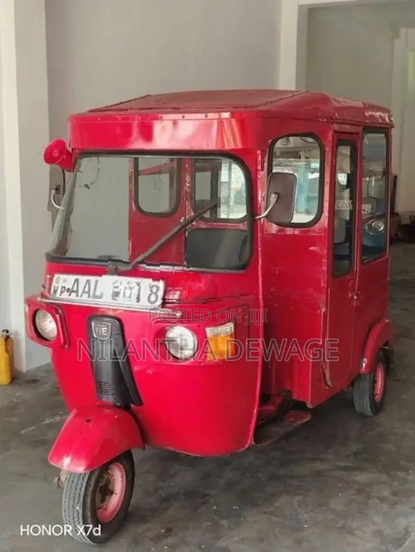 Bajaj RE 2013