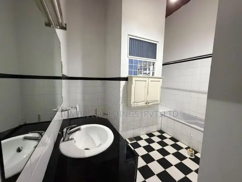 Fully Furnished House Rent In Evergreen Park Colombo 5 - 4098U