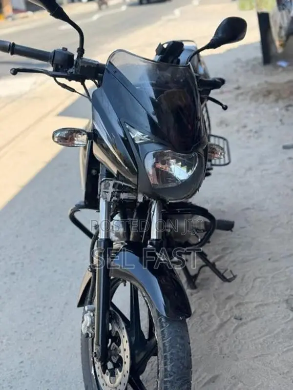Bajaj Pulsar 150 2017