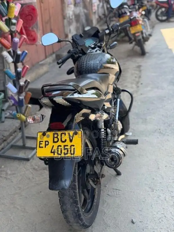 Bajaj Pulsar 150 2017