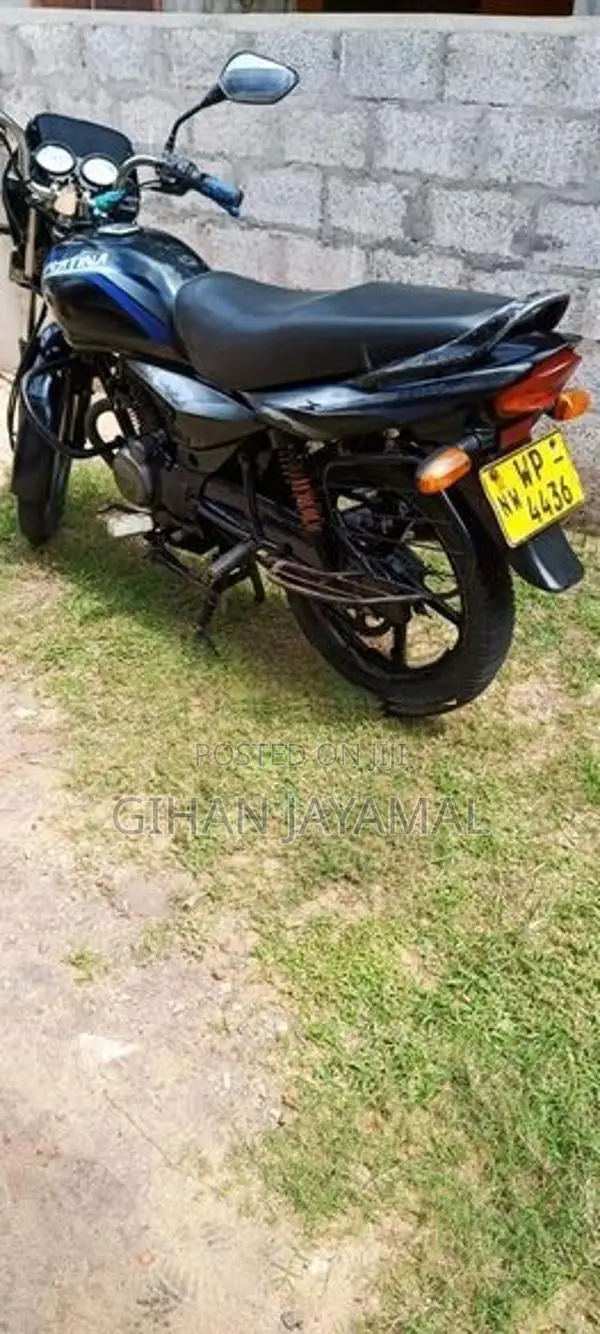 Bajaj Platina 125 2011
