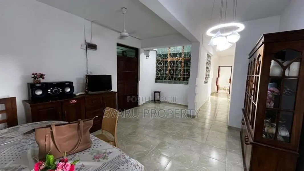 Colombo 06 – 03 Bedroom Apartment for Sale