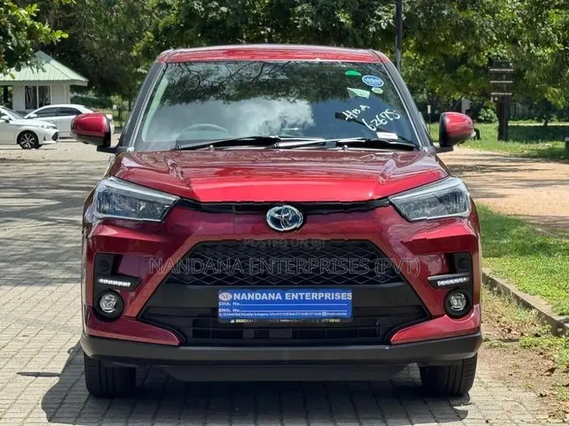 Toyota Raize HYBRID AUTO PARKING 2026
