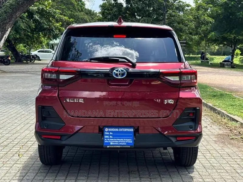 Toyota Raize HYBRID AUTO PARKING 2026