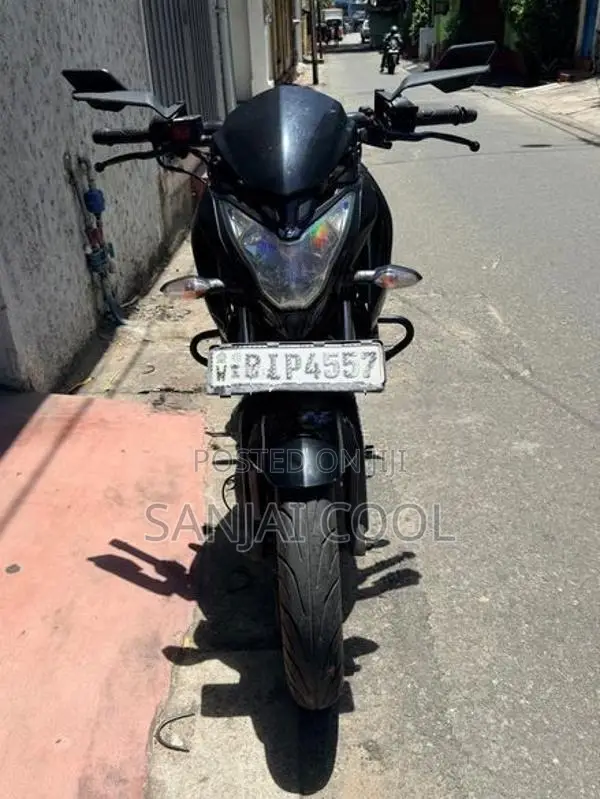Bajaj Pulsar NS200 Dual ABS 2019