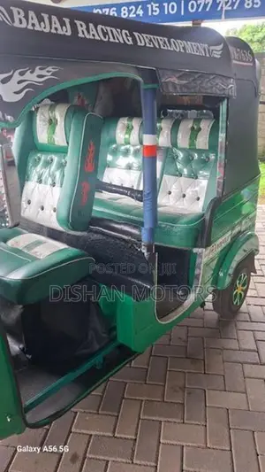 Bajaj RE 4 Strok 2011