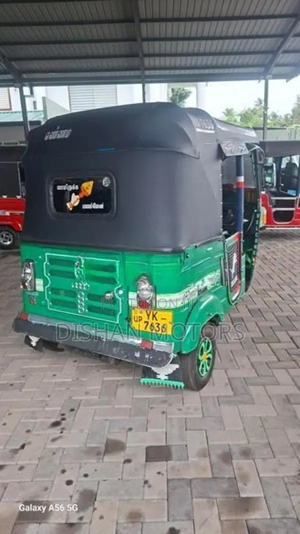 Bajaj RE 4 Strok 2011