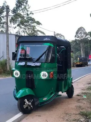 Bajaj RE 2012