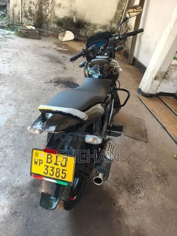 Bajaj Pulsar 150 2019