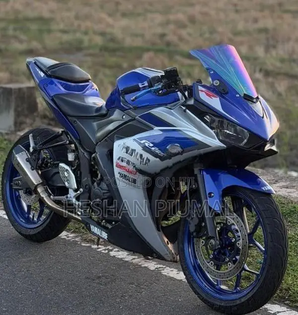 Yamaha YZF-R25 R25 2015