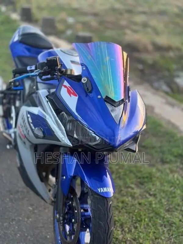 Yamaha YZF-R25 R25 2015
