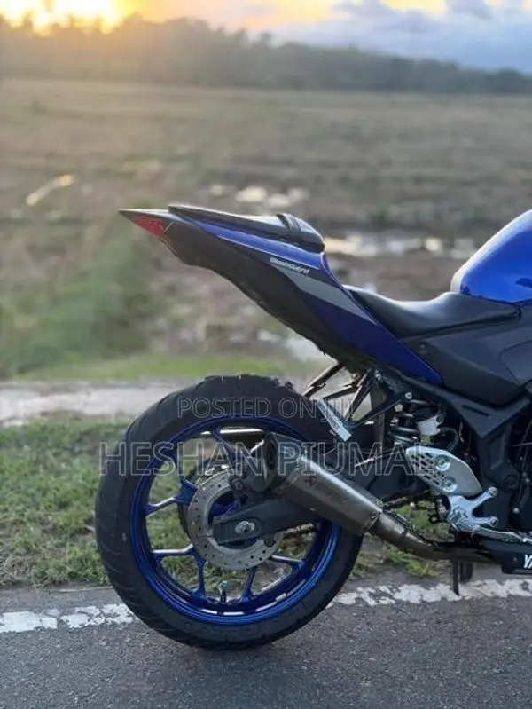 Yamaha YZF-R25 R25 2015