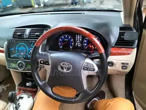 Toyota Premio 2013