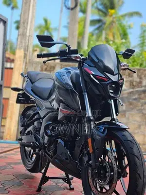 Bajaj Pulsar N160 2025