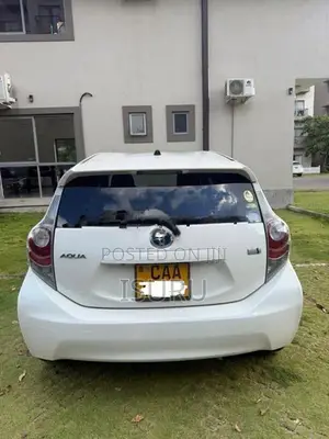 Toyota Aqua 2013